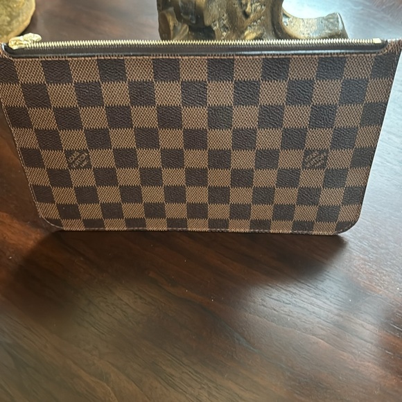 Louis Vuitton Damier Ebene Neverfull PM Pochette - Picture 4 of 12